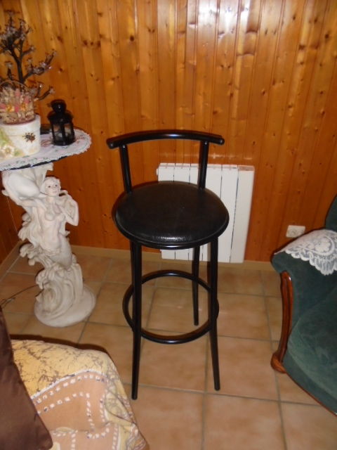 4 tabourets de bar noirs 40 Gruchet-le-Valasse (76)