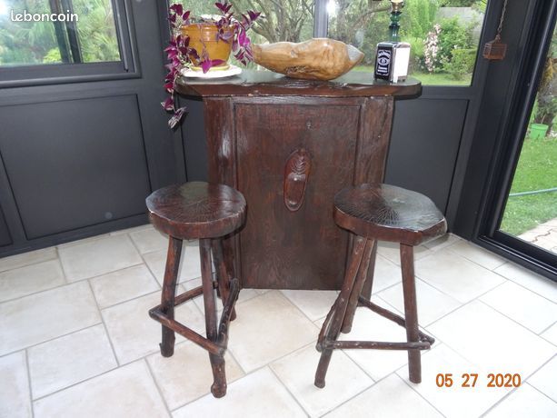 BAR + 2 TABOURETS 60 Saint-Privat (07)