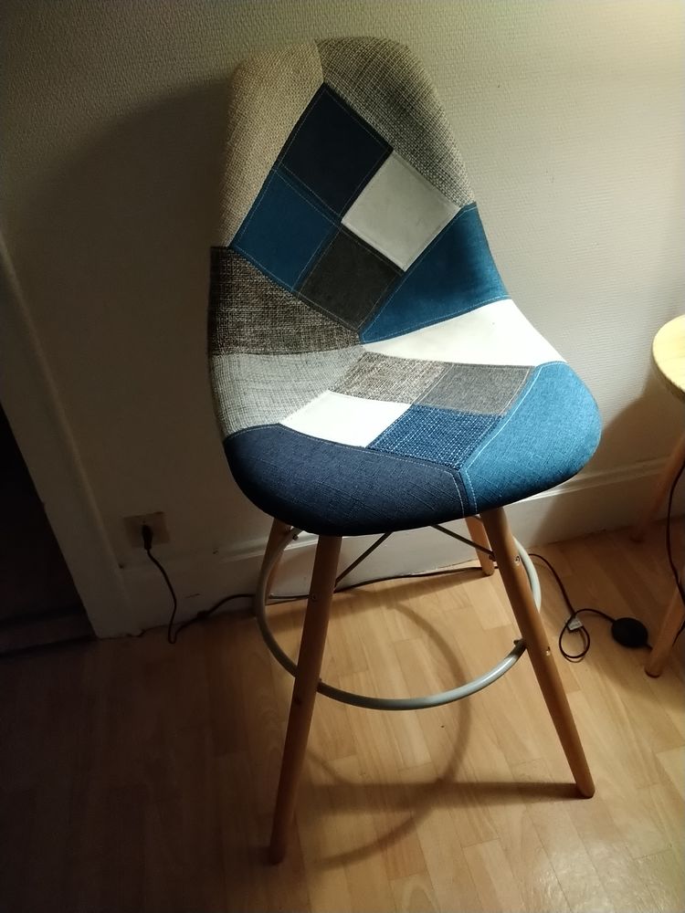 2 Tabourets de Bar 40 Maringues (63)