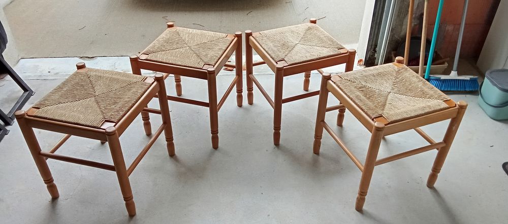 Tabourets 30 Beaufort-en-Vall�e (49)