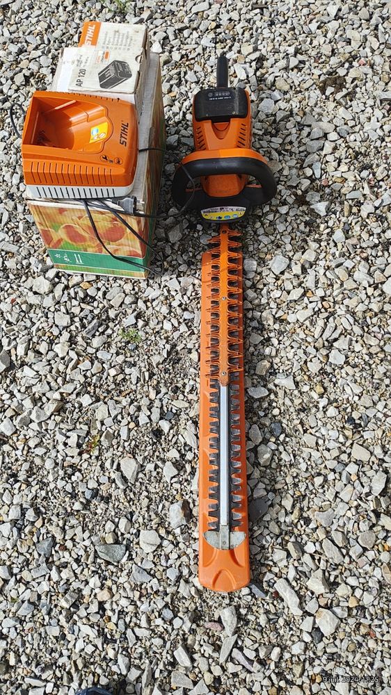 taille haie electriqu sthil 350 Courb�pine (27)