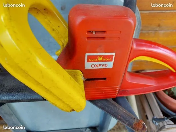 Taille haie �lectrique 25 Romans-sur-Is�re (26)