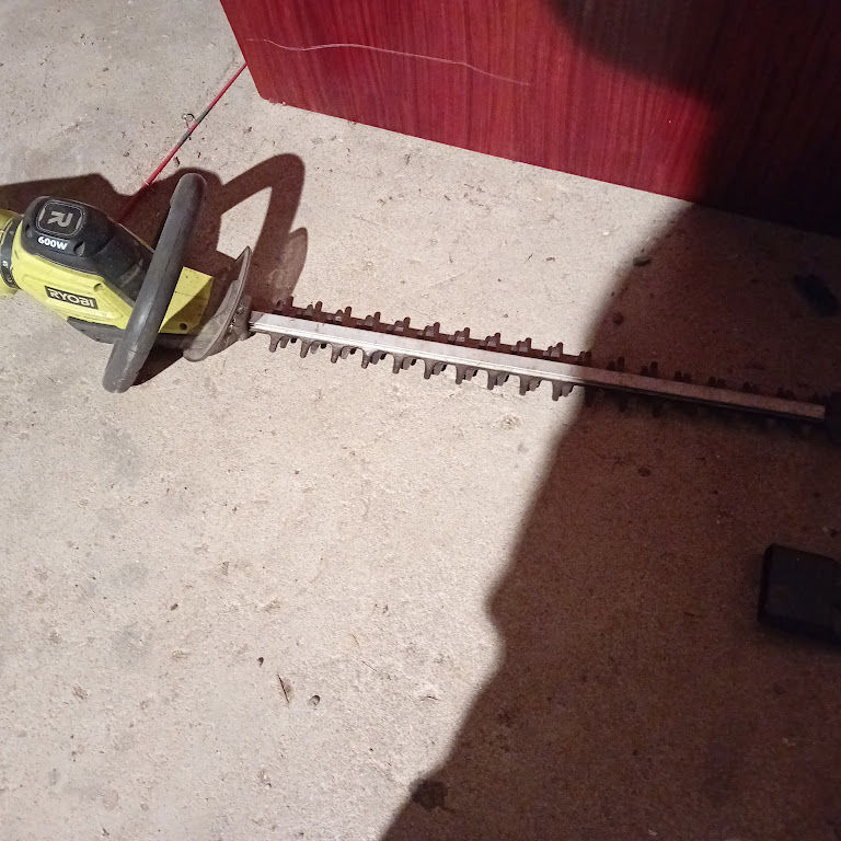 Taille haie �lectrique
50 Esvres (37)