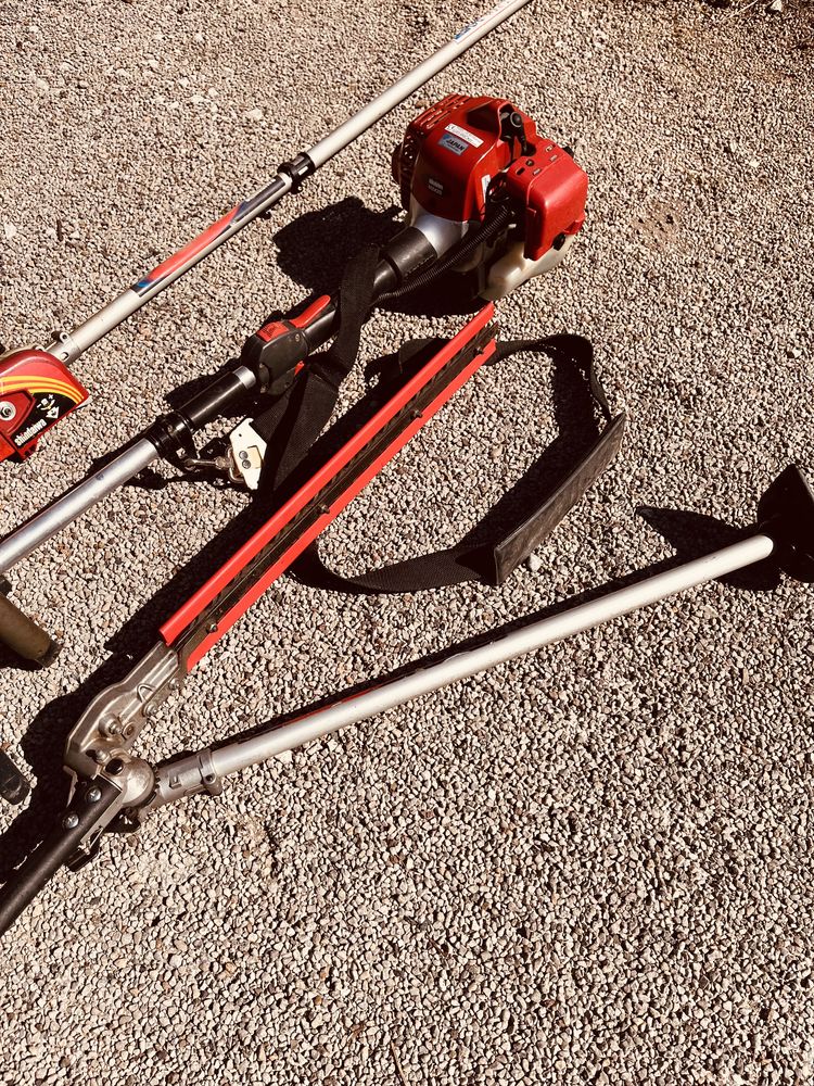  taille haie thermique sur perche avec tronconneuse 0 Dannemarie-sur-Cr�te (25)