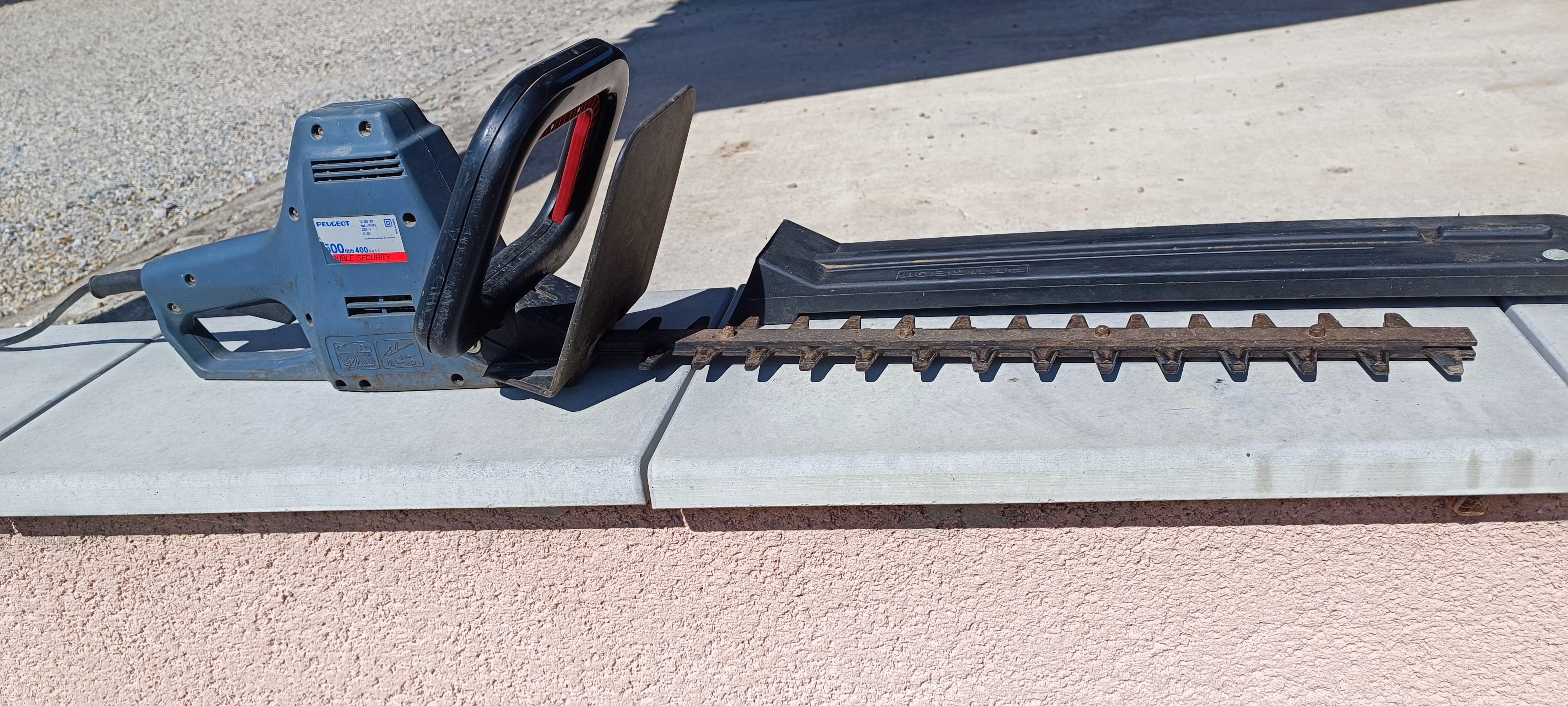 taille haie 10 Vallon-Pont-d'Arc (07)