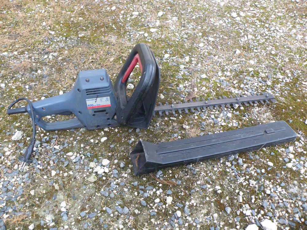 Taille Haie 15 Gr�zac (17)