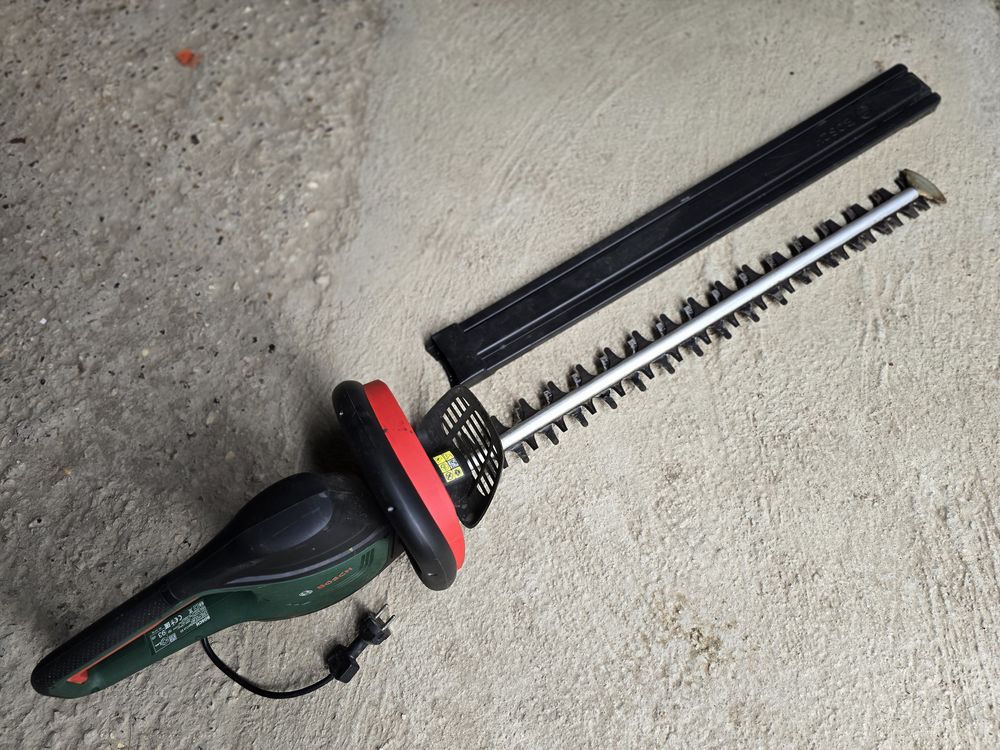 Taille haies bosch �lectrique 55 Goderville (76)