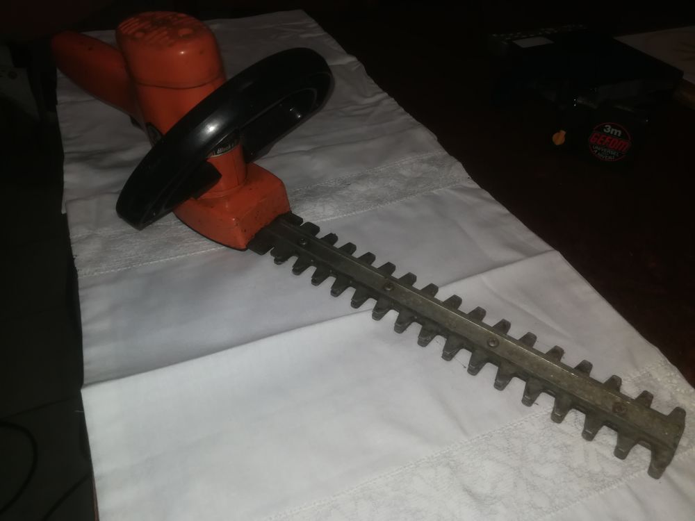 Taille haies �lectrique 25 Le Creusot (71)