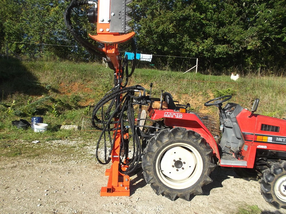 Taille Haies Hydraulique  pour micro tracteur 3250 Mareuil (24)