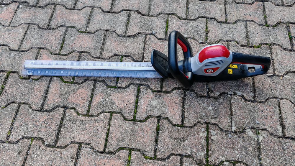 Taille Haies STERWINS 60cm 40 Digne-les-Bains (04)