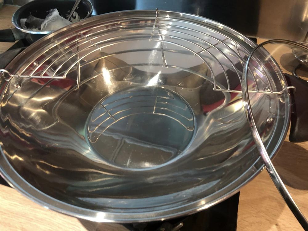 wok , tajinn , multi cuiseur , mijoteur 34 cm 20 Juillan (65)