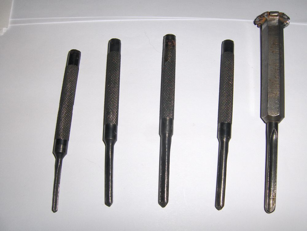 4 tamponnoirs 4 , 5 , 6 et 7 mm  + 1 tamponnoir de 7----- 5 Sauchy-Cauchy (62)