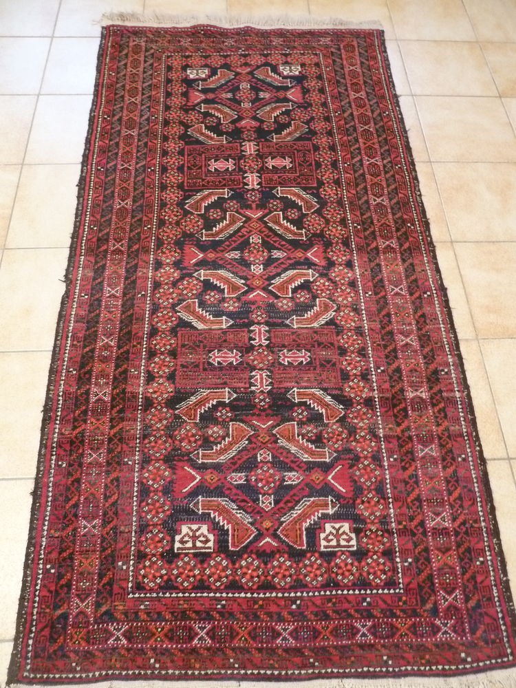 Tapis ancien Baloutchistan (Iran),
198 cm x 100 cm 160 Hersin-Coupigny (62)