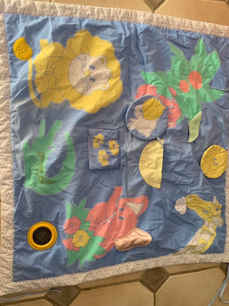 tapis b�b� 5 Roquefort-des-Corbi�res (11)