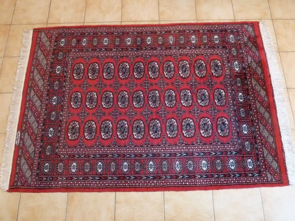 Tapis Boukhara Pakistan,
181 cm x 126 cm 50 Hersin-Coupigny (62)
