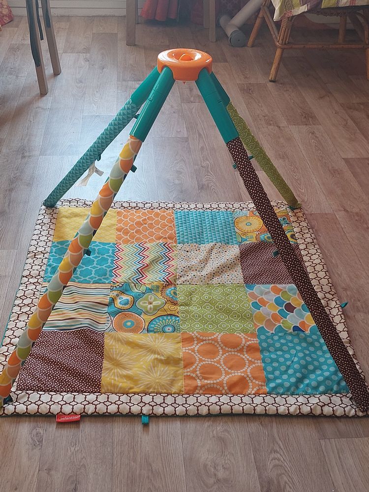 Tapis d �veil pour b�b�    INFANTINO  
20 Loos (59)