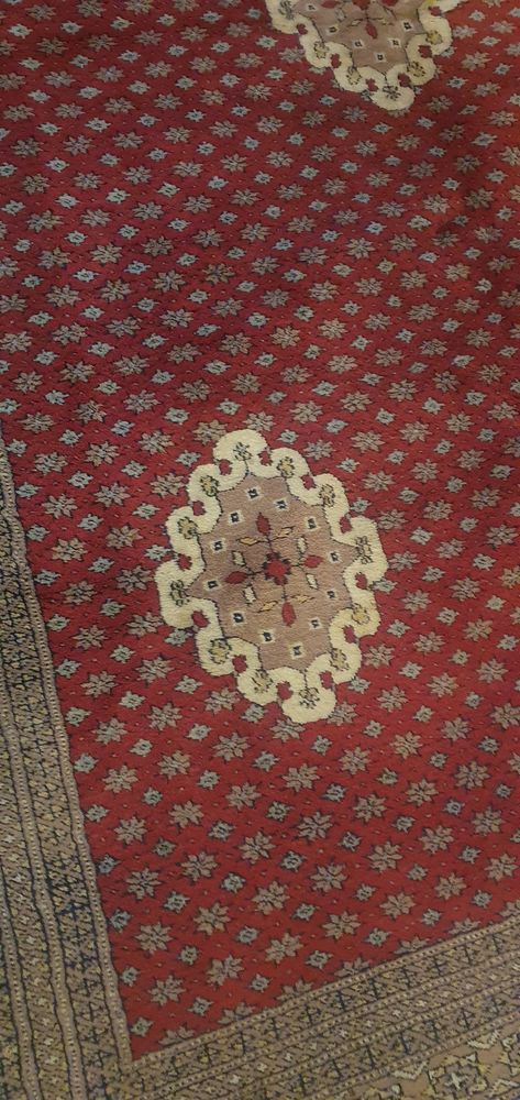 Tapis en laine fait main 700 Courbevoie (92)