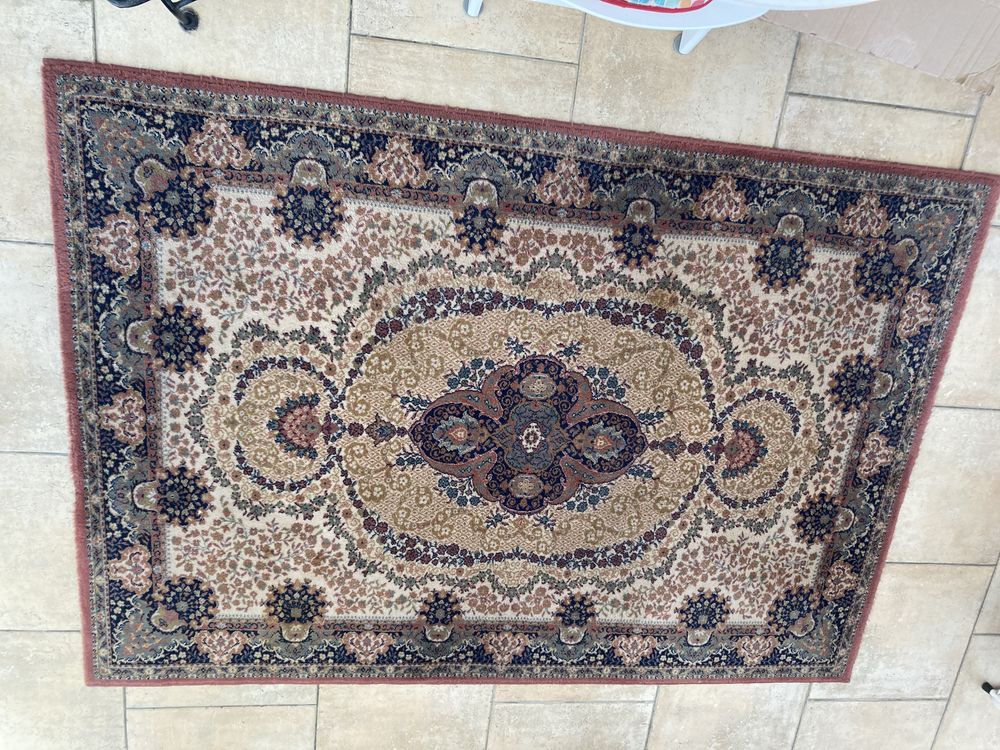 TAPIS EN LAINE TBE 60 Biot (06)