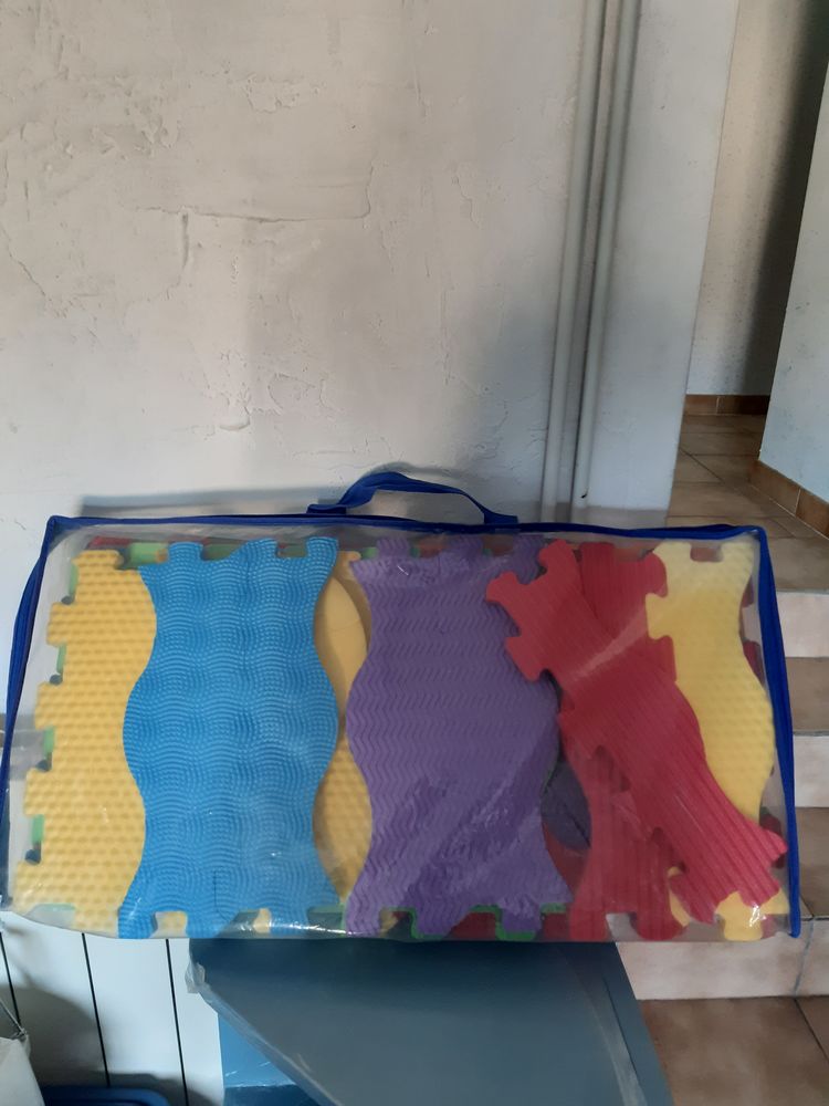 tapis puzzle en mousse 5 Nice (06)