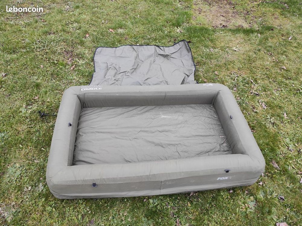 Tapis de r�ception Fox Euro Carp Cradle XL 120 Cranves-Sales (74)