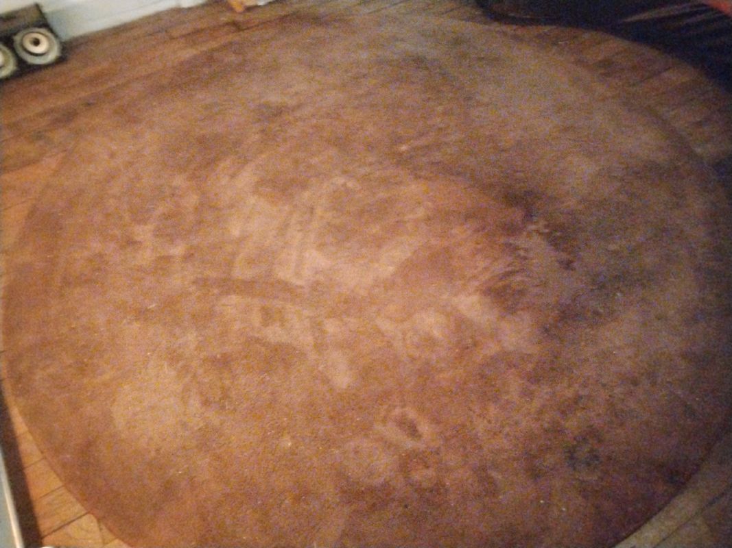 Tapis de salon rond marron en laine 30 Flers (61)