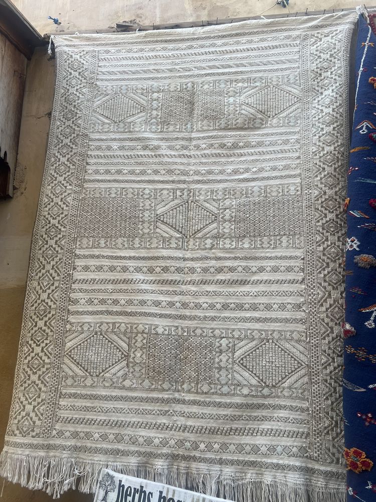 Tapis Traditionnel en Laine Beige 160 Marseille (13)