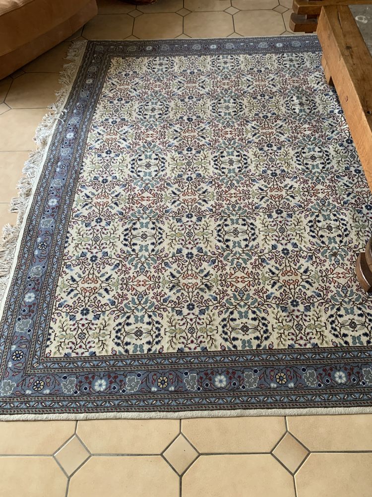 tapis tunisien 150 Mareil-Marly (78)