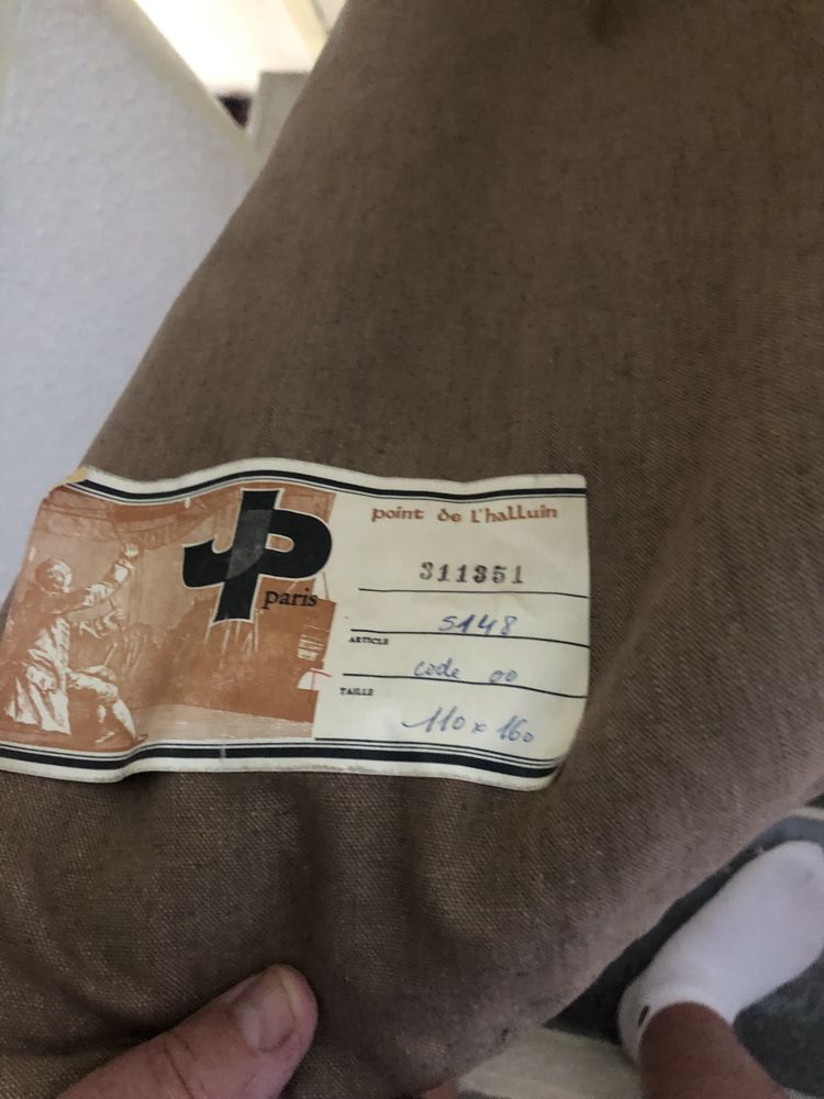 tapisserie de l'halliun. 300 Soucieu-en-Jarrest (69)