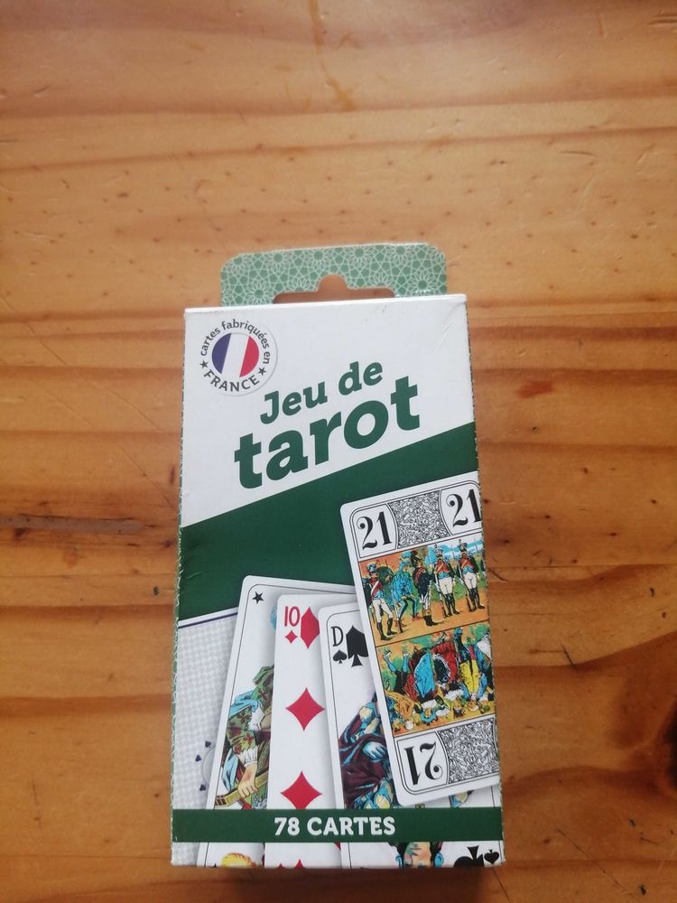 jeu de tarot 78 cartes comme neuf 3 Calais (62)