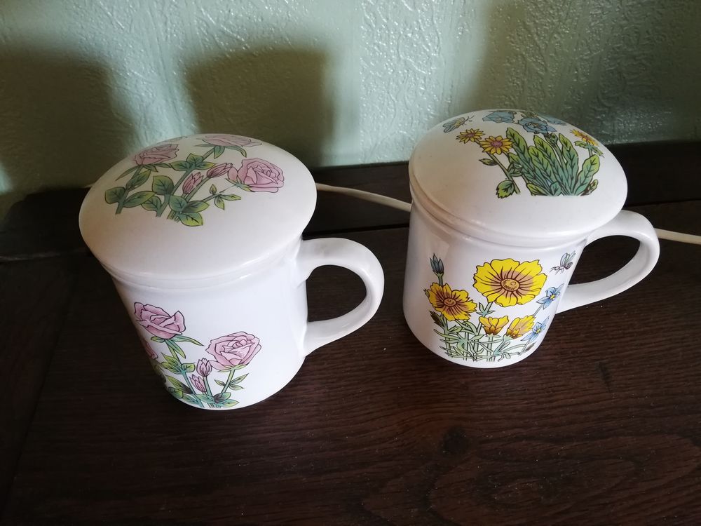 TASSES A TH� AVEC FILTRE  MOTIF FLEURS 0 Montigny Le Roi (52)