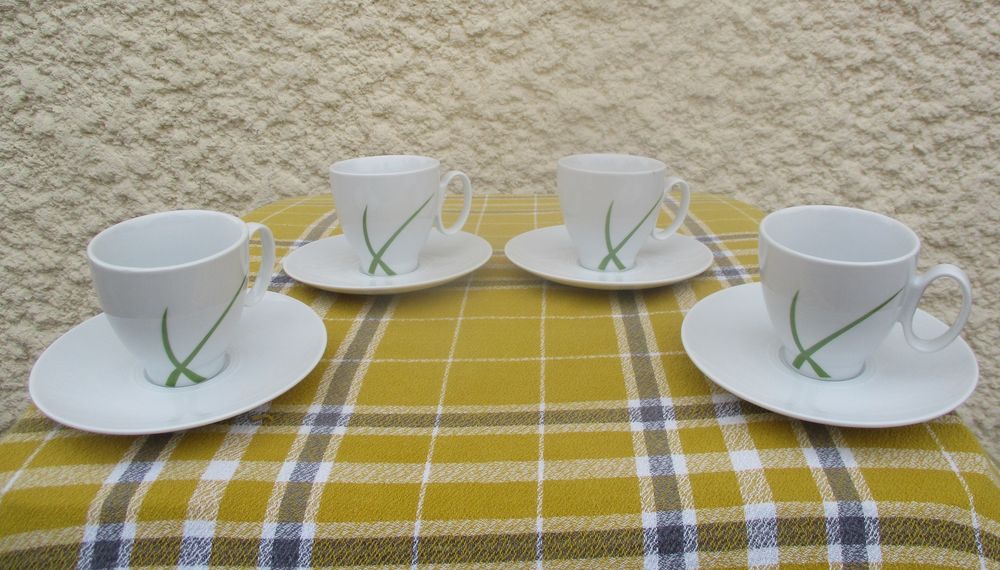 Lot de 4 Tasses � caf� avec Soucoupes en Porcelaine - Neuf 10 La Fert�-Alais (91)