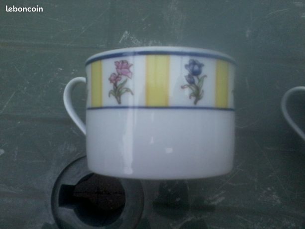 4 tasses à café motif fleurs 10 Tourcoing (59)