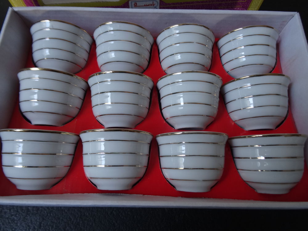 Set de 12 tasses à café saoudiennes, verrines, porcelaine 12 Brest (29)