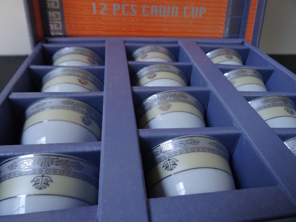 Set de 12 tasses � caf� saoudiennes, verrines, en porcelaine 12 Brest (29)