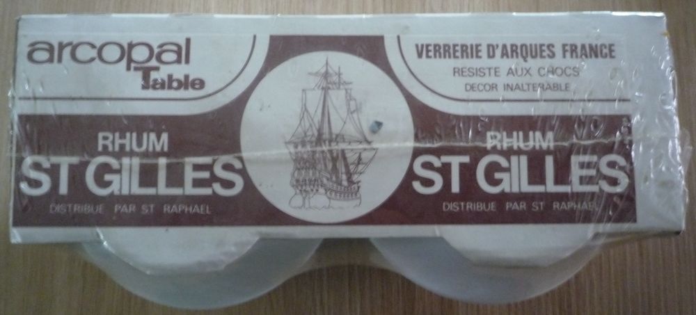 4 Tasses a caf� et soucoupes publicitaires ARCOPAL 16 Nancy (54)