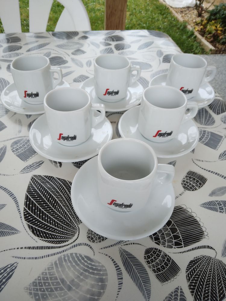 lot de tasses 20 Fl�ac (16)