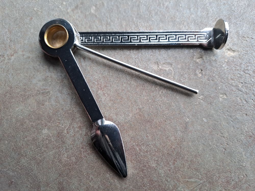 tasseur tabac 25 Montceaux-l�s-Provins (77)