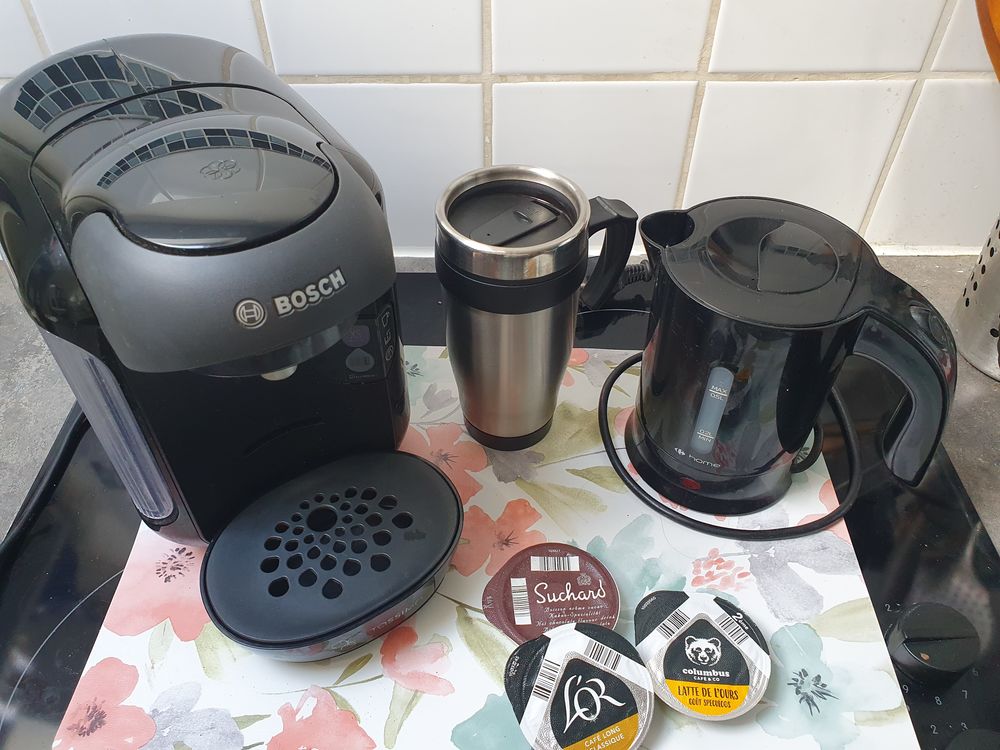 Lot tassimo, bouilloire et mug isotherme 30 Saint-Quentin (02)