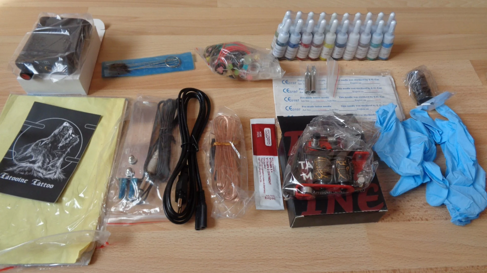 Kit de tatouage avec fournitures de tatouage 40 Villemomble (93)