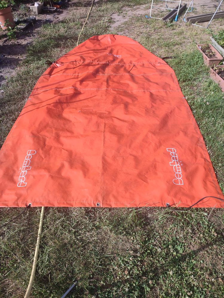 Taud pour bateau bombard C3 bon �tat peu servie 
50 Eaubonne (95)