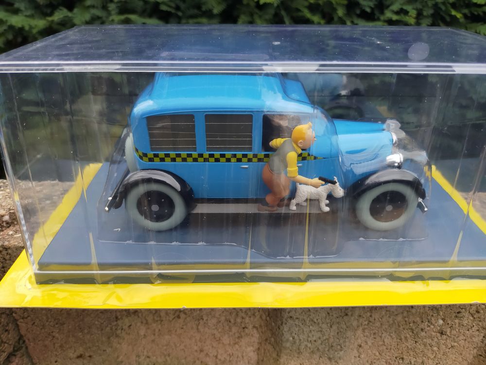 le taxi de Chicago (Tintin en Am�rique) 1/24e
42 �pinal (88)