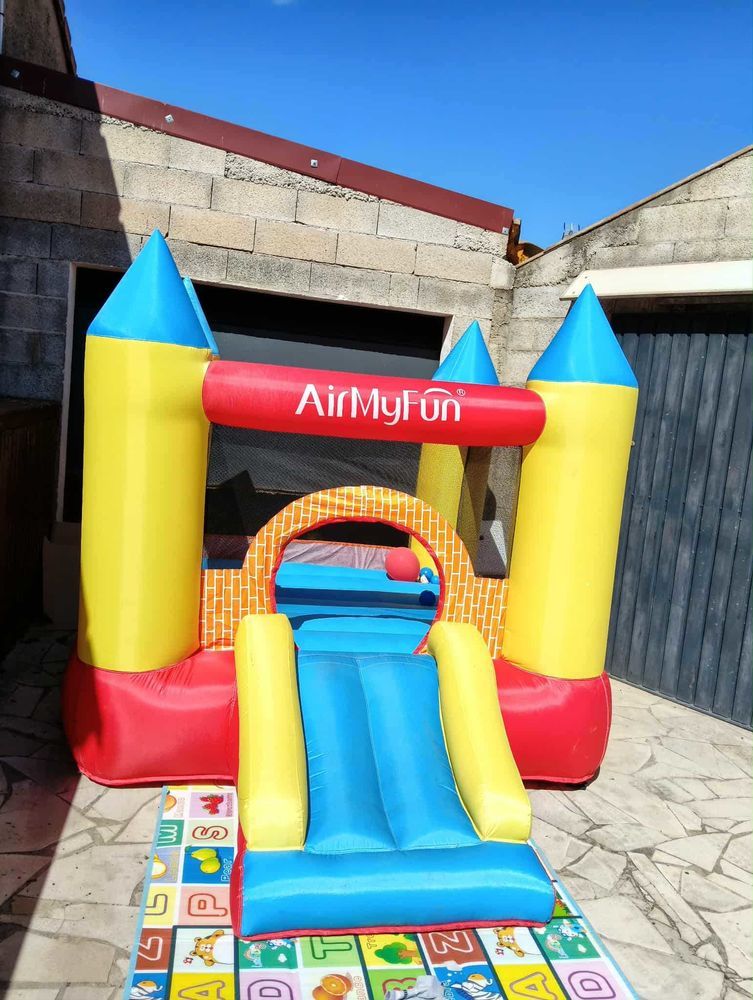 ch�teau gonflable 300 Aigues-Mortes (30)