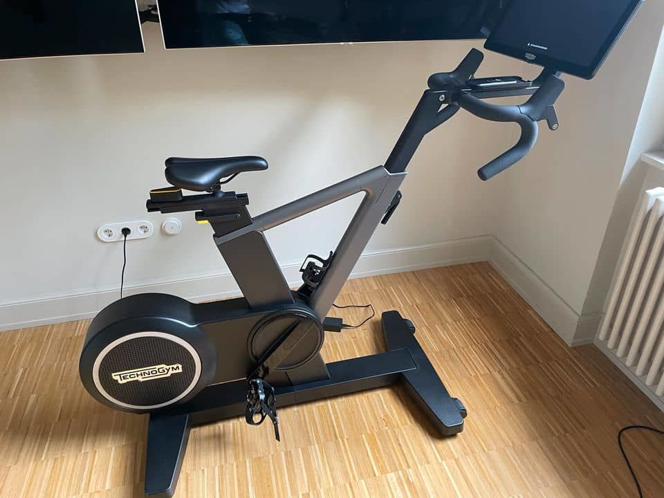 Technogym Ride Smart bike 2000 Tresserre (66)