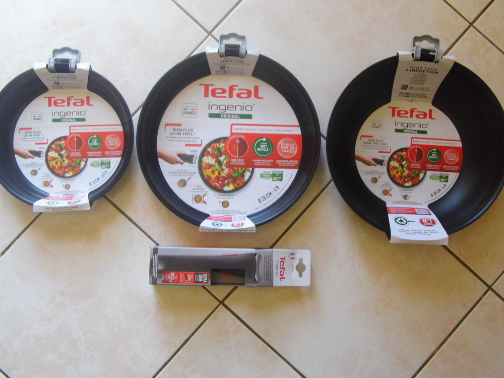 TEFAL Lot de 2 po�les et un work et une poignet adaptable 50 Bourg-Saint-And�ol (07)