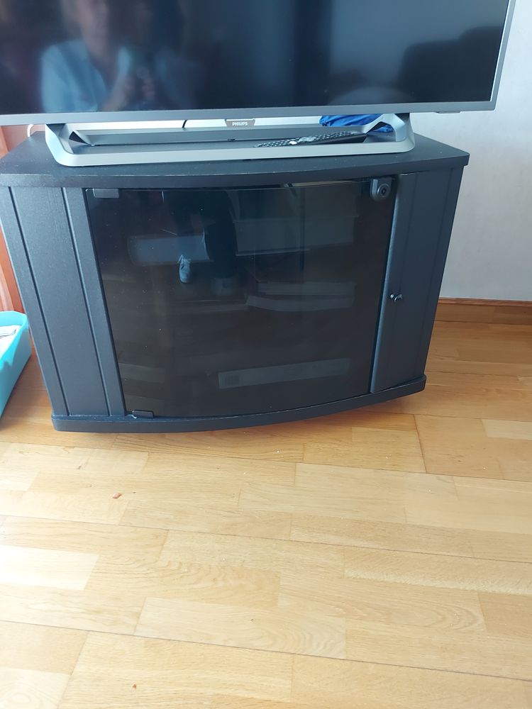 Meu le t�l� noir 25 Cholet (49)