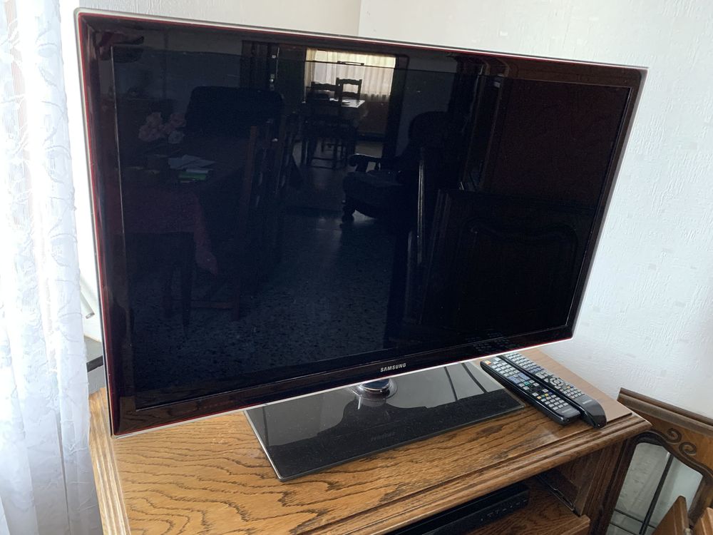 T�l� Samsung 70 Longwy (54)