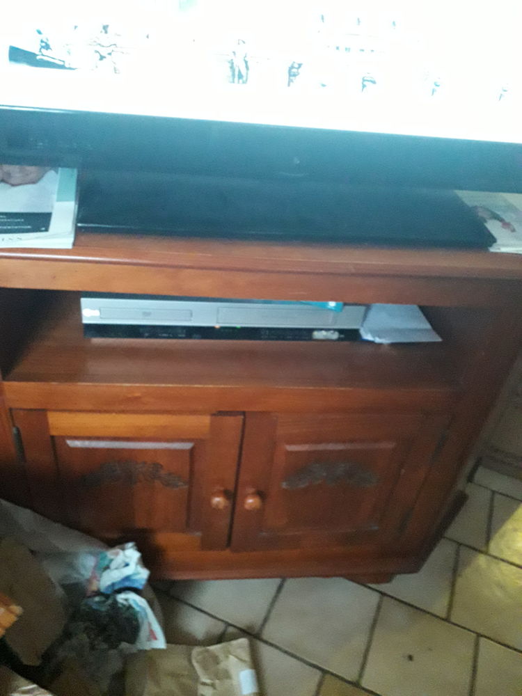 Bar t�l� 15 Calais (62)