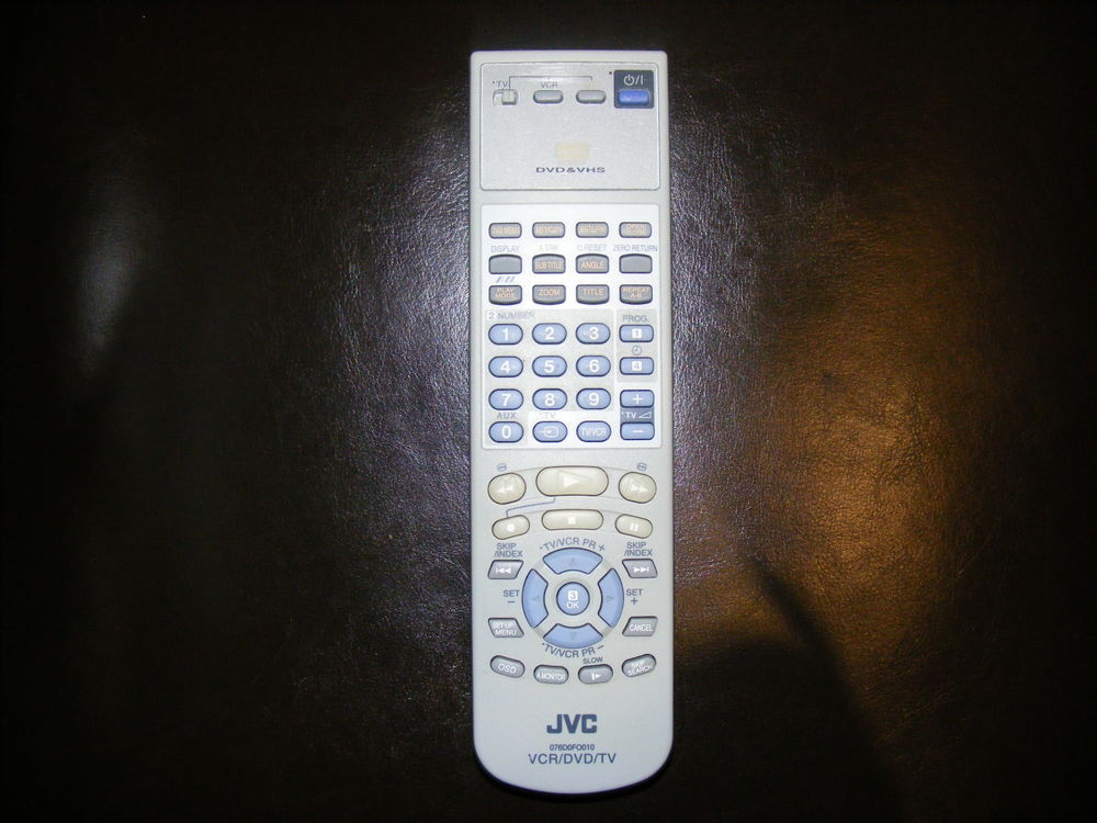 t�l�commande  JVC 076D0FQ010 10 Pl�dran (22)