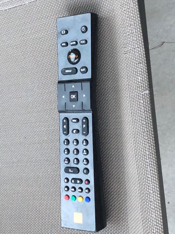 T�l�commande Orange Play box IHD 92 9 Beauchamp (95)