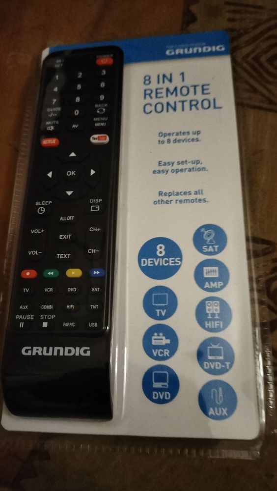 T�l�commande universelle grundig 8 en 1 neuf 14 Cachan (94)